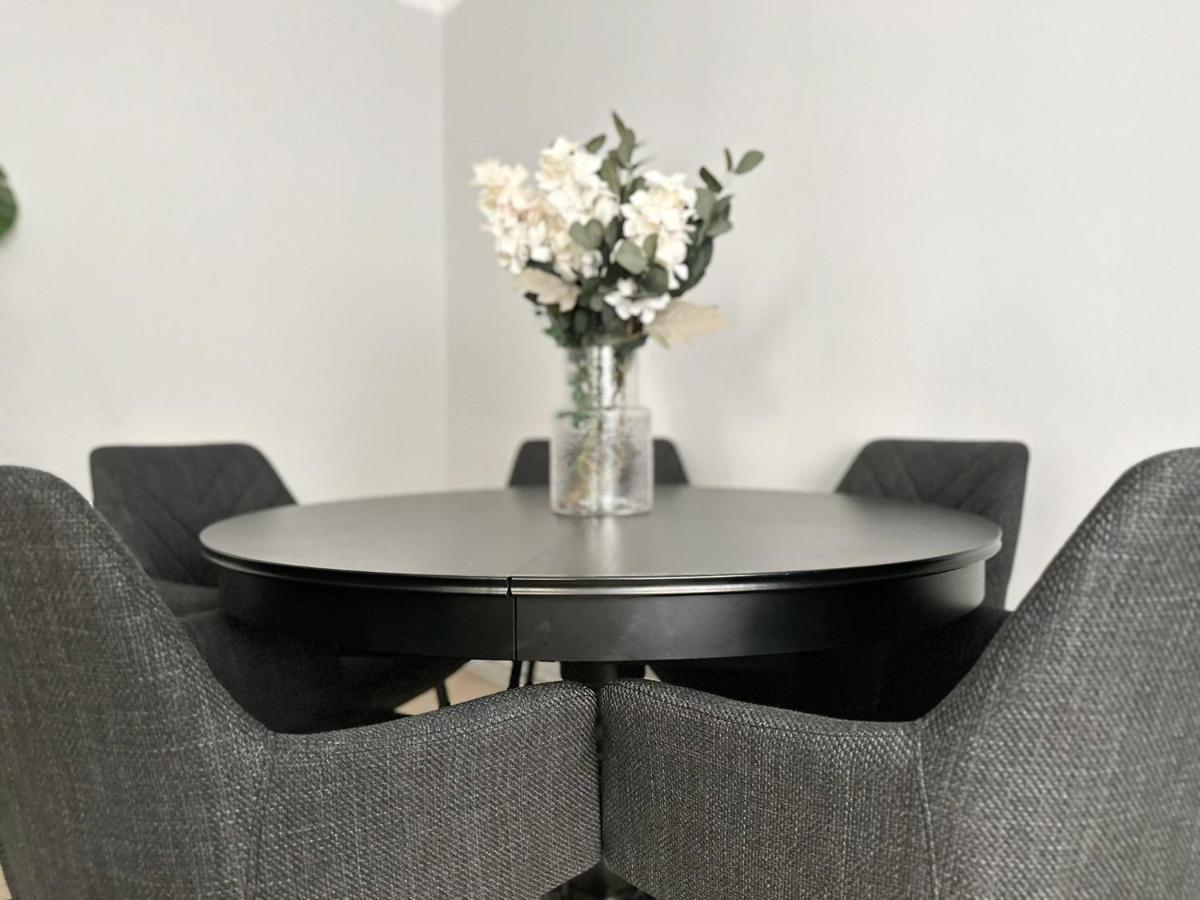 Balcony Apartment, 1 Min To U1 Reumannplatz Wien Ngoại thất bức ảnh